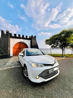 Toyota Corolla Axio 2016 - Photo 2