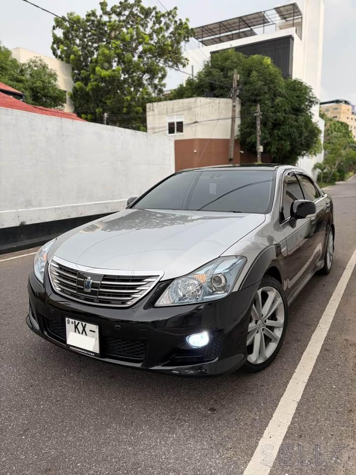 Toyota Crown 2008 - Photo 8