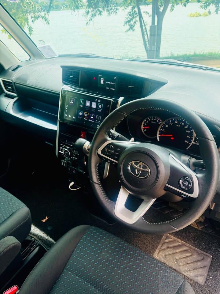 Toyota Roomy 2025